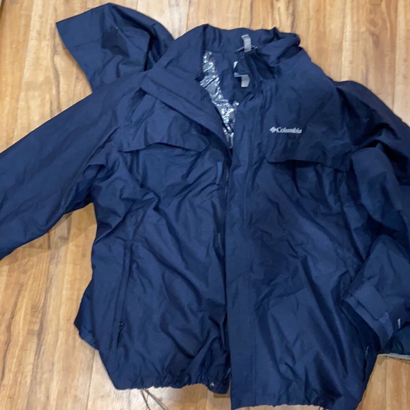 Columbia jacket. - Picture 4 of 9